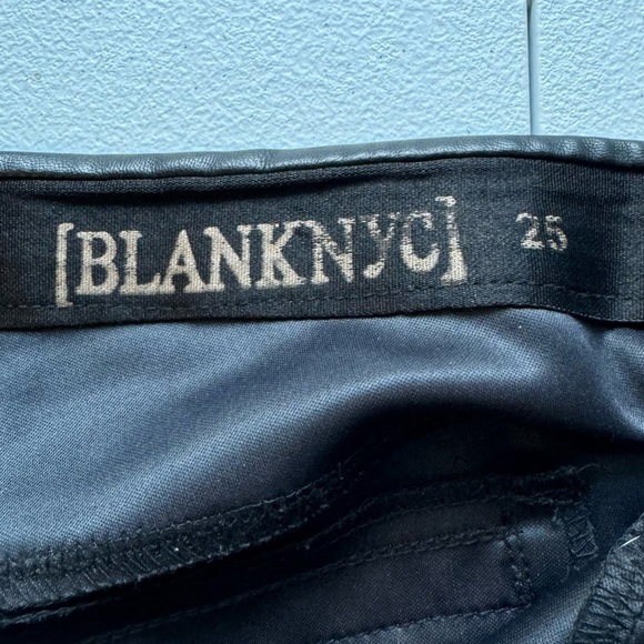 Blank NYC Women's Faux Leather Pull On Legging - Picture 5 of 8